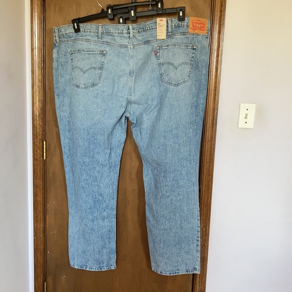 Relisted Levi’s 541 athletic taper distressed jean sits at waist 58 x 34 - Picture 10 of 17